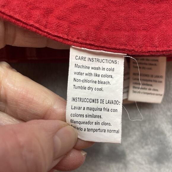 "Love" Valentines Day Placemats Set of 4 Red Stripe Embroidered Heart 12"x18" - Picture 2 of 7